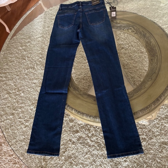 NWT Bebe Women's Denim Pearl Embellished Straight Leg Jeans - Size 26 (Size 2) - Picture 6 of 10